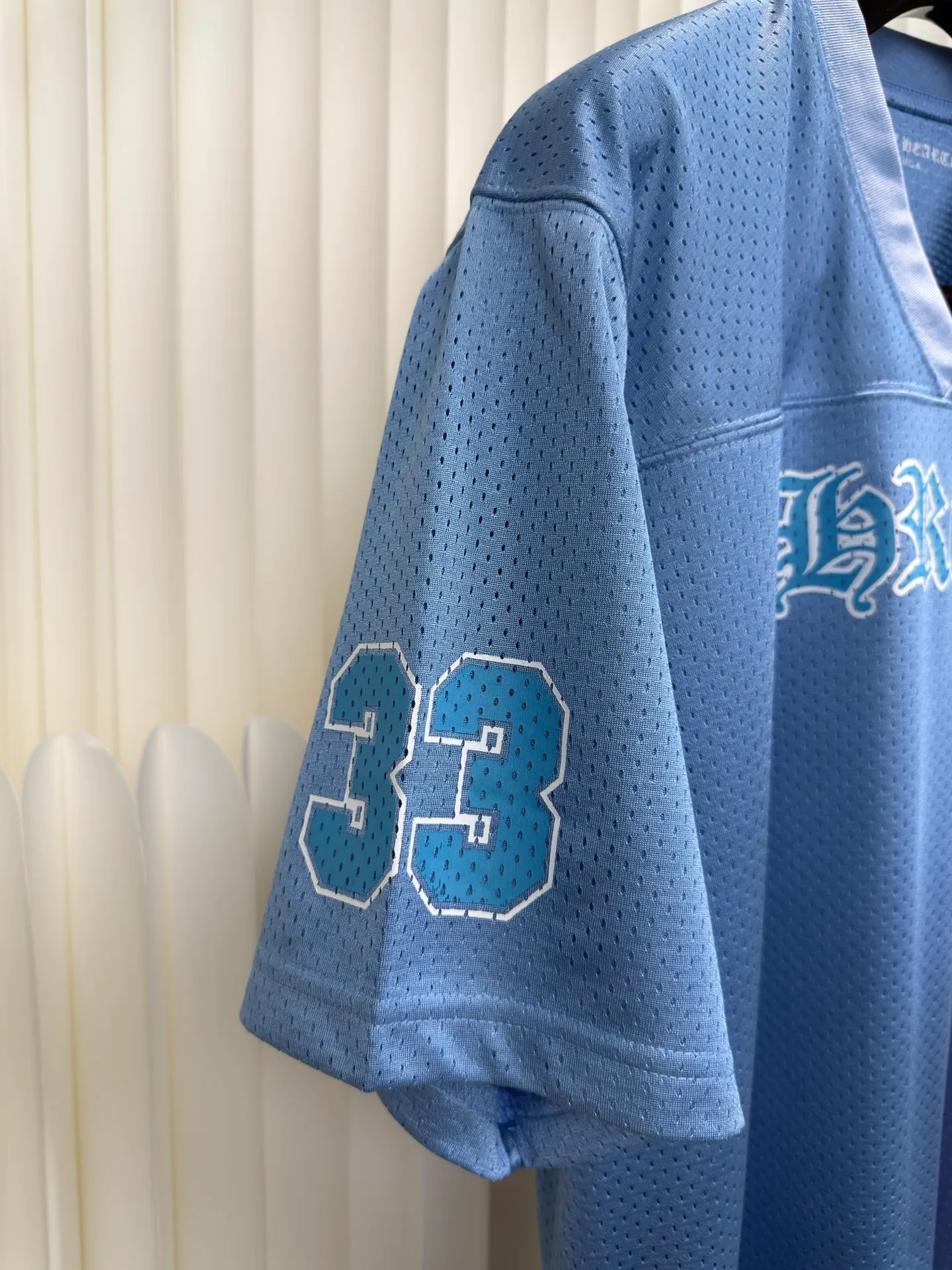 P270 Chrome Hearts glitter ice hockey jersey Authentic version - physical counter - top luxury quality 🆚 Instant sale of all versions on the market YB version Custom dyeing color The highest version on the market The fabric is made of high-density 100D bird's eye cloth Double-sided mesh positioning is very time-consuming The cost of labor loss is very high Non-market single-layer thin see-through junk goods Same style for men and women OS version Size S M L